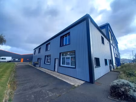 bureaux + garage a louer