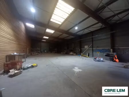local d'activite - entrepot a louer