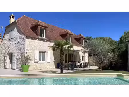 charmante propriété en pierre rénovée avec piscine – 120 m² habitables