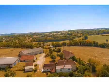 à vendre – propriété de caractère à montfaucon  à 2 min de l’autoroute