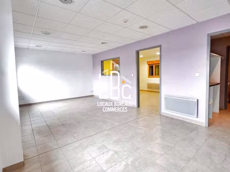 location local professionnel 66m² le bignon 44140