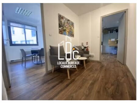 location local professionnel 80m² nantes 44100