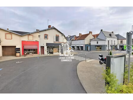 location local commercial 330m² st philbert de grand lieu 44310