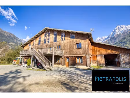 vente chalet 7 pièces 258 m² à les houches (74310)  2 850 000 €