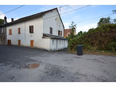 immeuble à rénover de 3 appartements à voujeaucourt