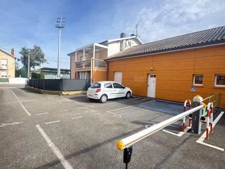 local d'activités à louer