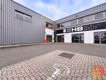 bureau  34 m²  parking commodité  autoroute