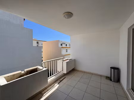 studio t1 33.87 m2 - sainte clotilde