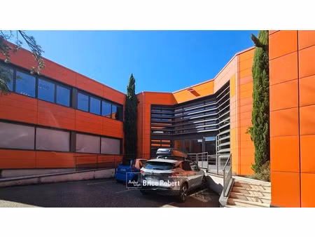 a vendre ou a louer - le terre de sienne - bureaux lumineux - champagne au mont d'or