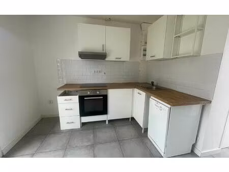location maison  m² t-2 à hinx  680 €