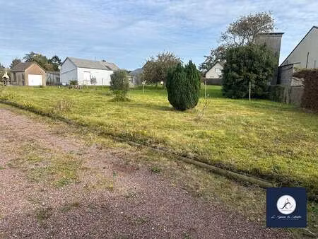 vente terrain à créances (50710) : à vendre / 970m² créances