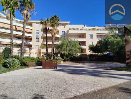 hyeres mediatheque appartemnt 4 pieces