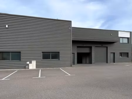 local d'activité à louer - vourles