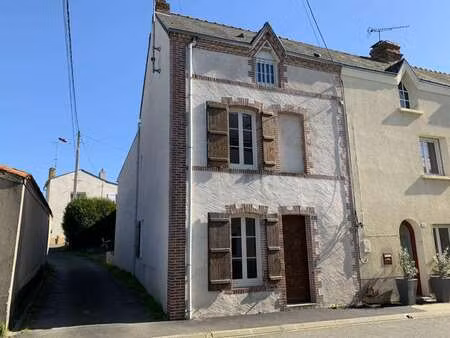 vente maison à jallais (49510) : à vendre / 93m² jallais