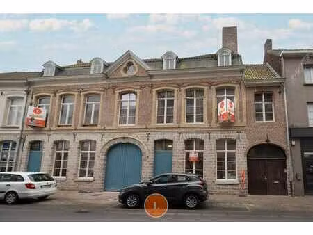 handelspand/kantoor in historisch complex