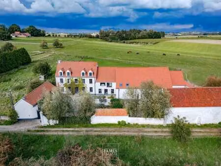 propriété sur 1 5 hectares avec terrains constructibles