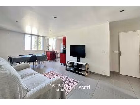 appartement 3 chambres 65m2 à valenton parking cave