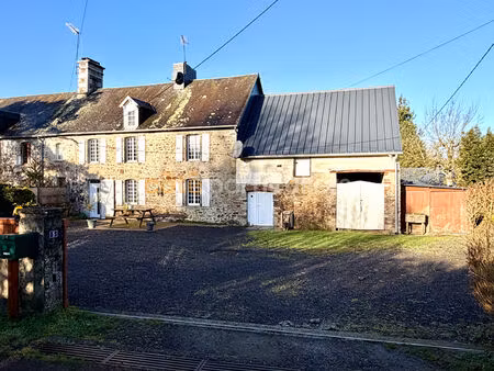 charmante maison en pierre - montpinchon