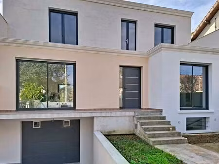 très beau volume pour cette maison neuve