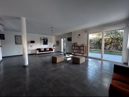 maison 3 chambres  jardin privatif  garage de 67 m2  au calm