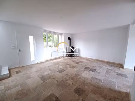 charmante maison ancienne à azay sur cher