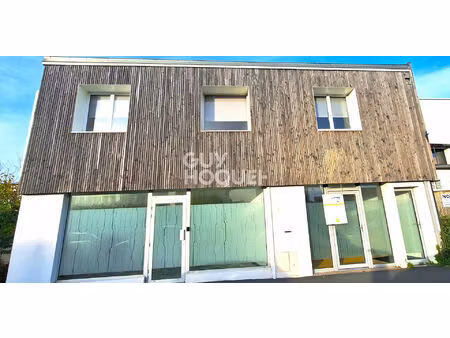 local commercial aytre