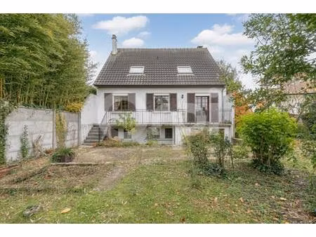 chennevieres sur marne- spacieuse maison de 6 pièces