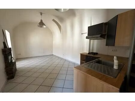 location appartement  m² t-3 à joyeuse  430 €