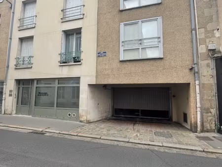 poitiers centre ville - parking sécurisé