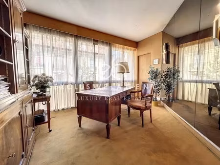 vente bureaux et studio – centre-ville de cannes – 132 5 m² + parkings et caves