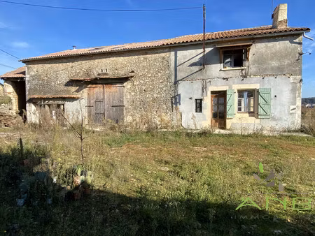 ancien corps de ferme en cours de rénovation – vers une auton