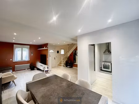 maison t5 de 111m2  terrain 503 m2 dpe : c