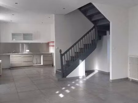 vente maison à guingamp (22200) : à vendre / 77m² guingamp