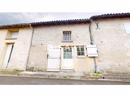 vente maison 5 pièces 90 m² à châteaubernard (16100)  84 900 €