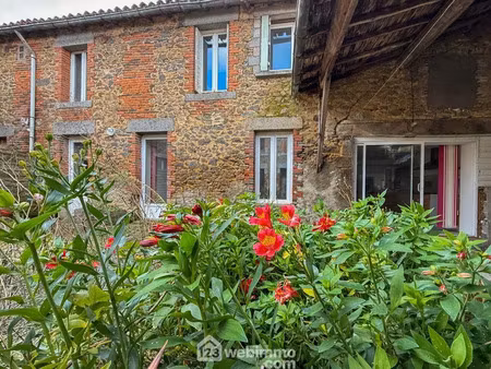 vente maison à saint-mesmin (85700) : à vendre / 202m² saint-mesmin