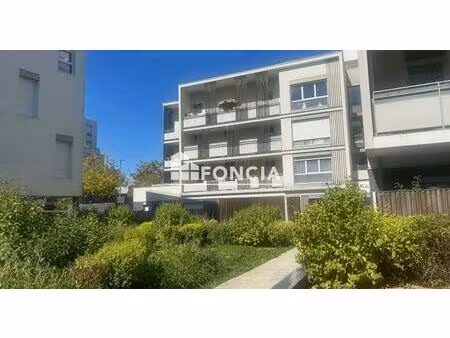 3 pieces lumineux avec balcon