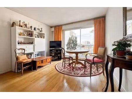 appartement à vendre 2 pièces - lumineux avec balcon plein ouest – dernier étage avec vue 