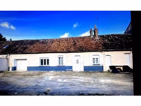 proche gare de villeneuve sur yonne  village avec ecole primaire