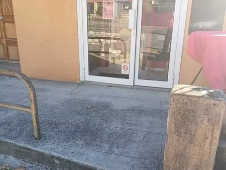 local commercial a louer