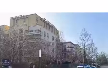 parking à louer - bron (69) - 125€