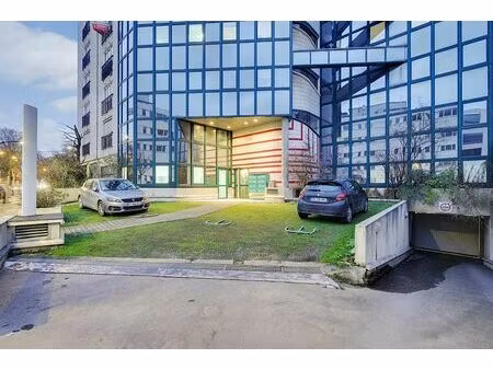 location bureau bourg la reine 341 m²