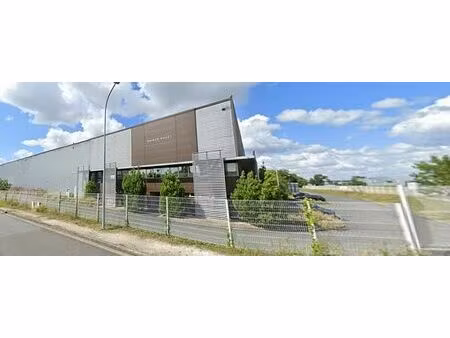 location entrepôt / local d'activités ambares et lagrave 13 862 m²