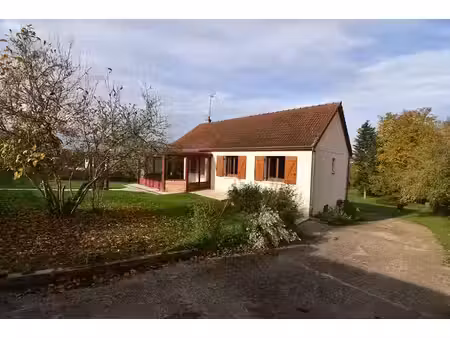 vente maison 5 pièces 91 m² à jouet-sur-l'aubois (18320)  149 500 €