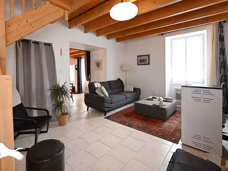vente maison 4 pièces 81 m² à vindelle (16430)  159 000 €