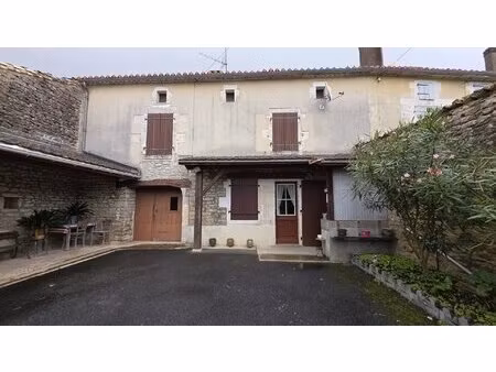 maison 5 pièces 100 m² à champniers (16)