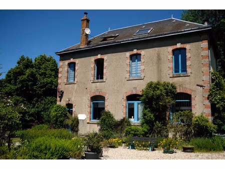 propriété à vendre la celle dunoise 9 pièce(s) 256m2 265 000€