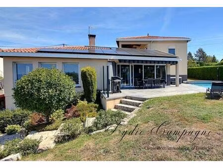demeure de prestige 9 pièce(s) 215 m2 saint galmier