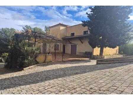 villa de luxe de 4 chambres en vente cadolive  france