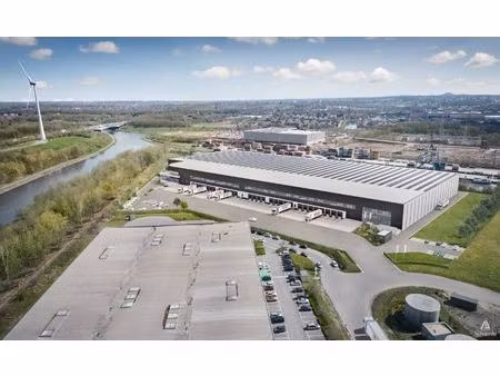 logistiek magazijn te huur