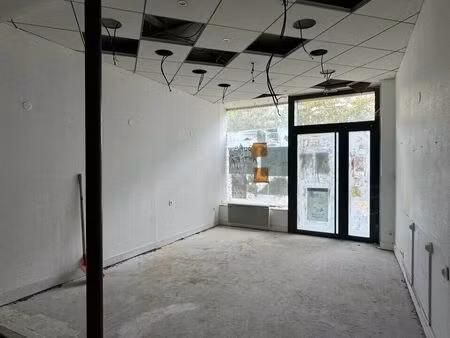 location commerce 50 m² à tours (37000)